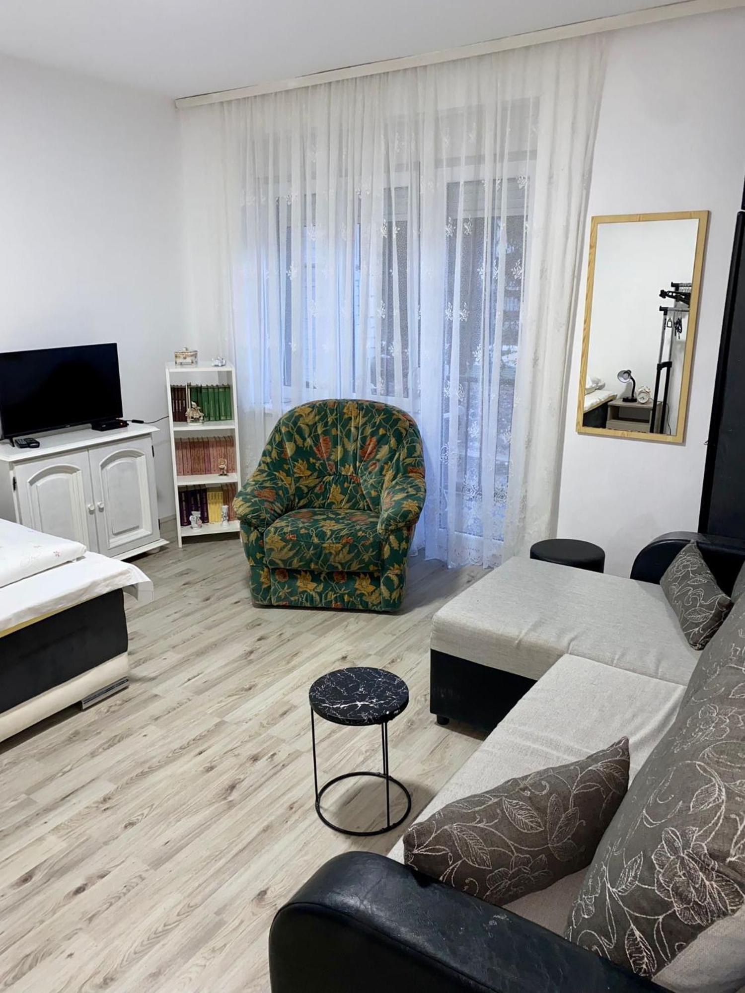 Apartman Bogdan Čačak エクステリア 写真